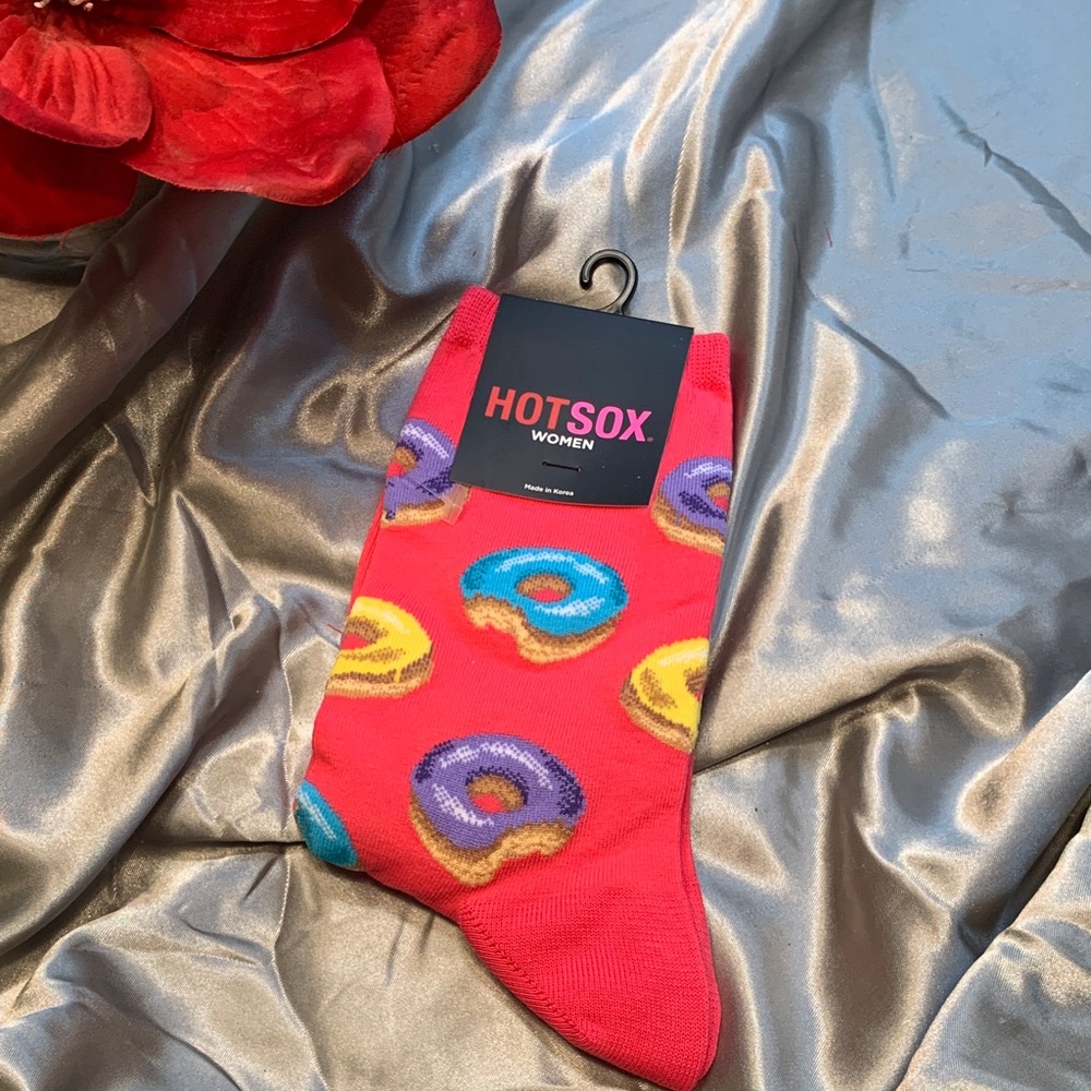 🌹Hot Sox Women • HOT Pink Fun  Donut Pattern Casual Socks • NWT